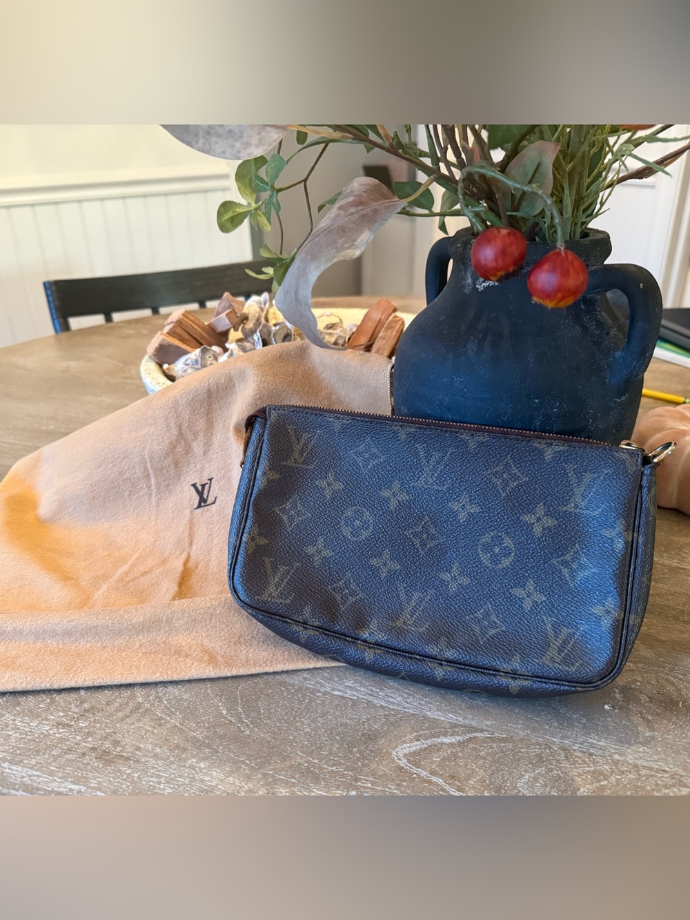 Louis Vuitton Pochette